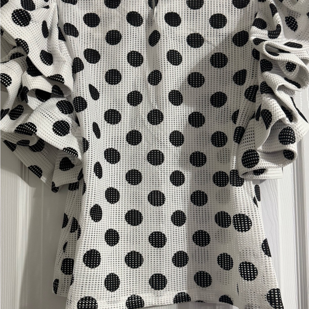 Gracia Monochrome Textured Knit Top - Picture 4 of 5